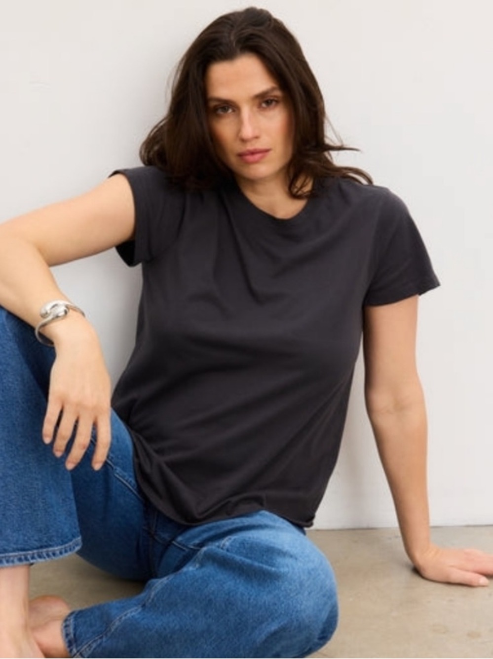 Hatch the perfect crew neck tee in black size 2 maternity SZ M postpartum top